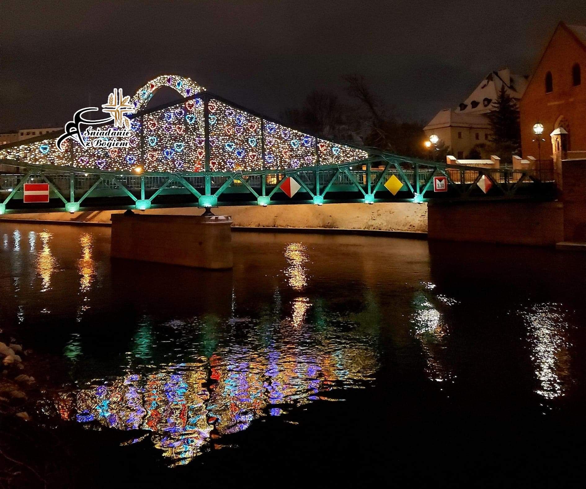 „Maria zaś wzięła funt szlachetnego i drogocennego olejku nardowego i namaściła Jezusowi nogi, a włosami swymi je otarła” (J 12, 3)