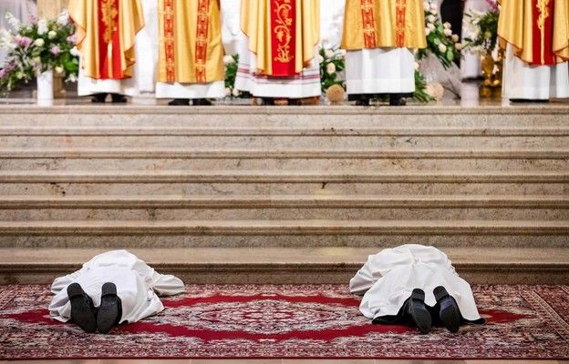 Kościół w Polsce będzie miał 206 nowych księży diecezjalnych i zakonnych