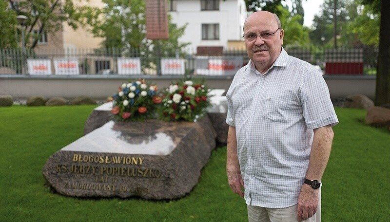 Zmarł „brat bliźniak” ks. Popiełuszki, ksiądz Bernard Brien