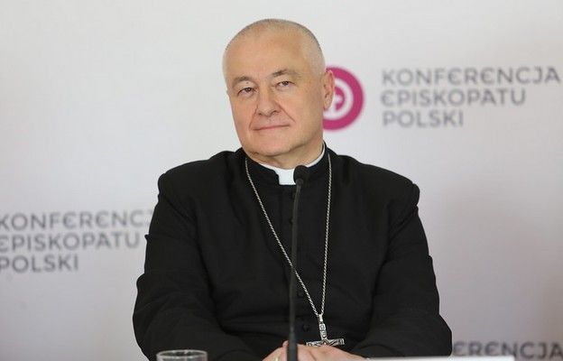 Bp Ważny: katechezy parafialne nie zastąpią lekcji religii, będą wobec nich komplementarne