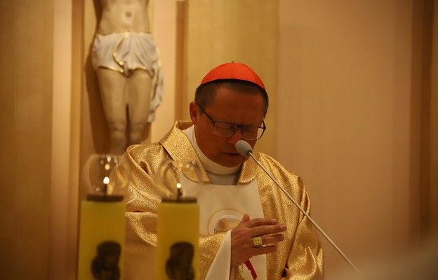 Kard. Grzegorz Ryś w Krakowskim Szpitalu Specjalistycznym: Jezus pokazuje, że można być „mocarzem maleńkości”