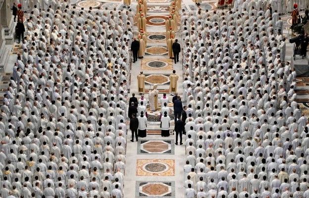 Leon XIV do kapłanów: W mrocznej godzinie rozsiewajmy woń Chrystusa