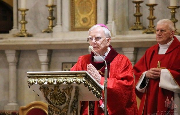 Abp Jędraszewski: chrześcijanin musi zmagać się o prawe sumienie