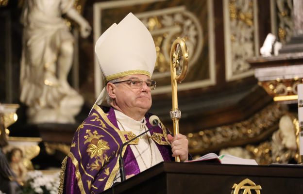 Bp Marek Mendyk do neoprezbiterów: klerykalizm i rygoryzm wyniszczają Kościół