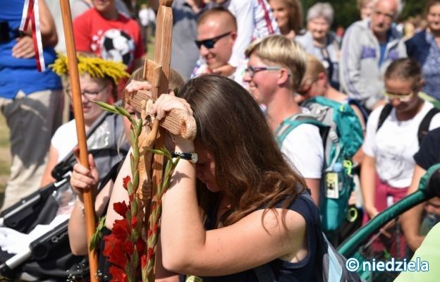 Abp Galbas: wiara nie rozprasza wszystkich ciemności, ale pozwala odkryć obecność Boga