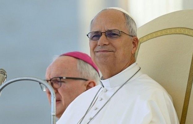 Papież: świat rozumie milczenie mniszek, sam potrzebuje ciszy
