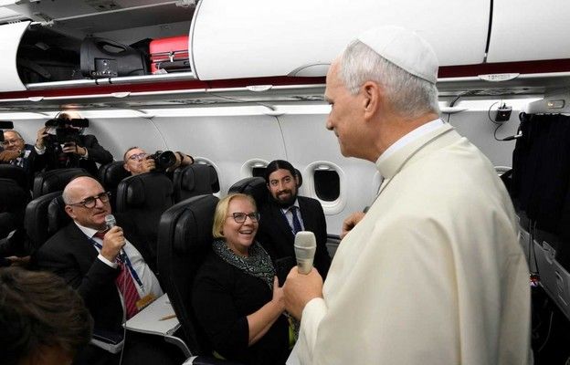 Papież: Te cztery dni były wypełnione cudami, zwłaszcza czas w Lourdes. WYWIAD
